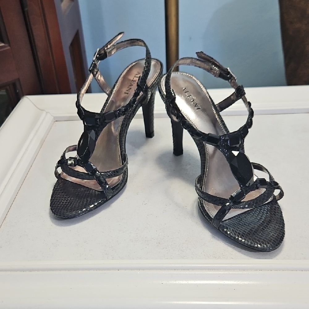 Alfani Black Faux Snakeskin Beaded Heels Size 5.5